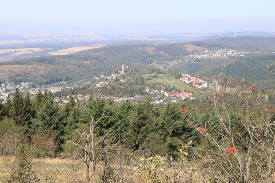 Blick vom Großen Feldberg auf Oberreifenberg